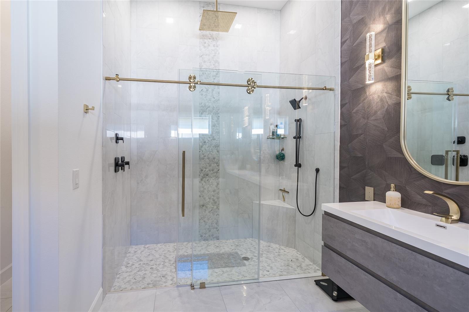 Image 36 of 83 For 34135 Tompion Way