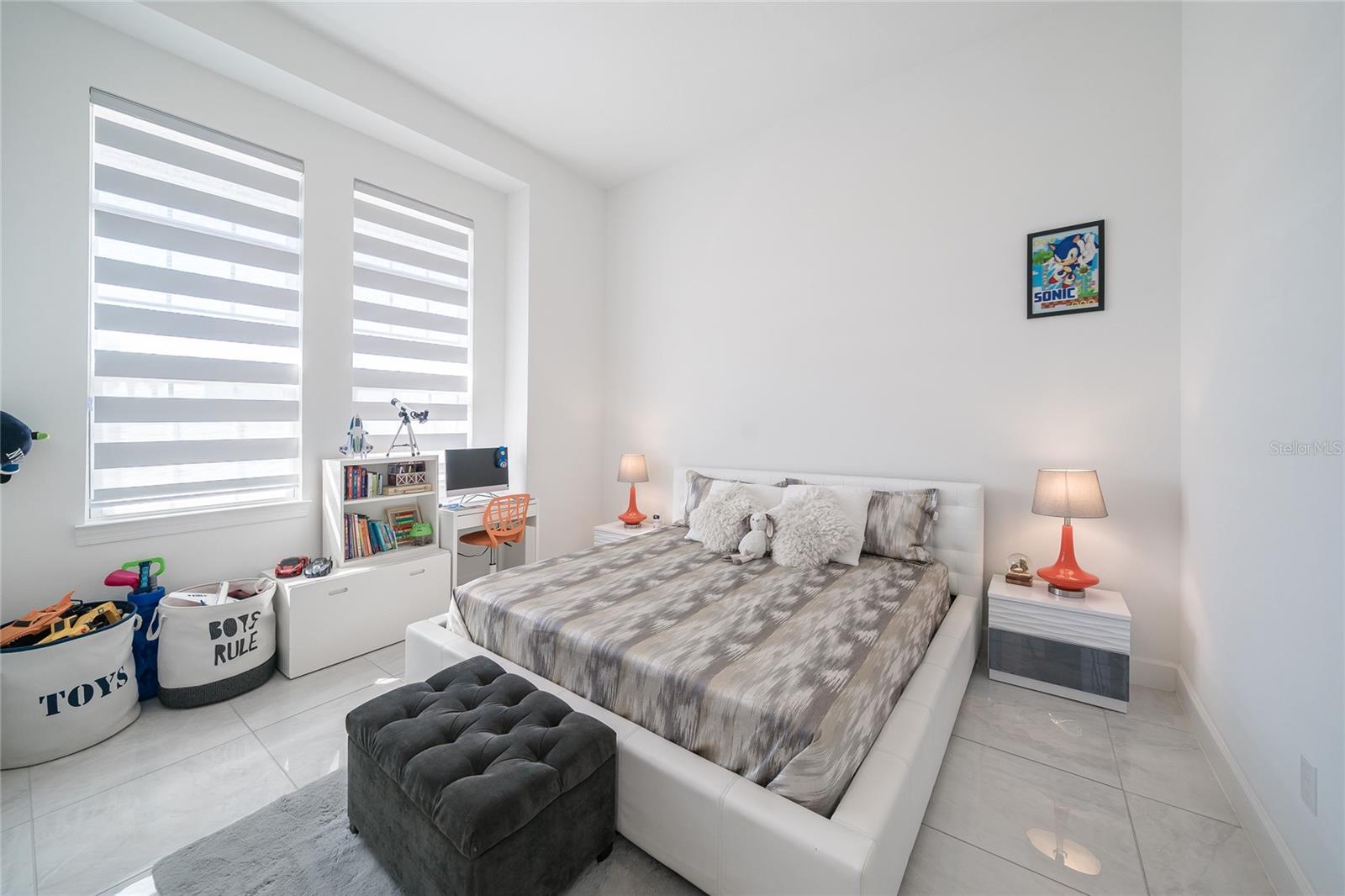 Image 40 of 83 For 34135 Tompion Way