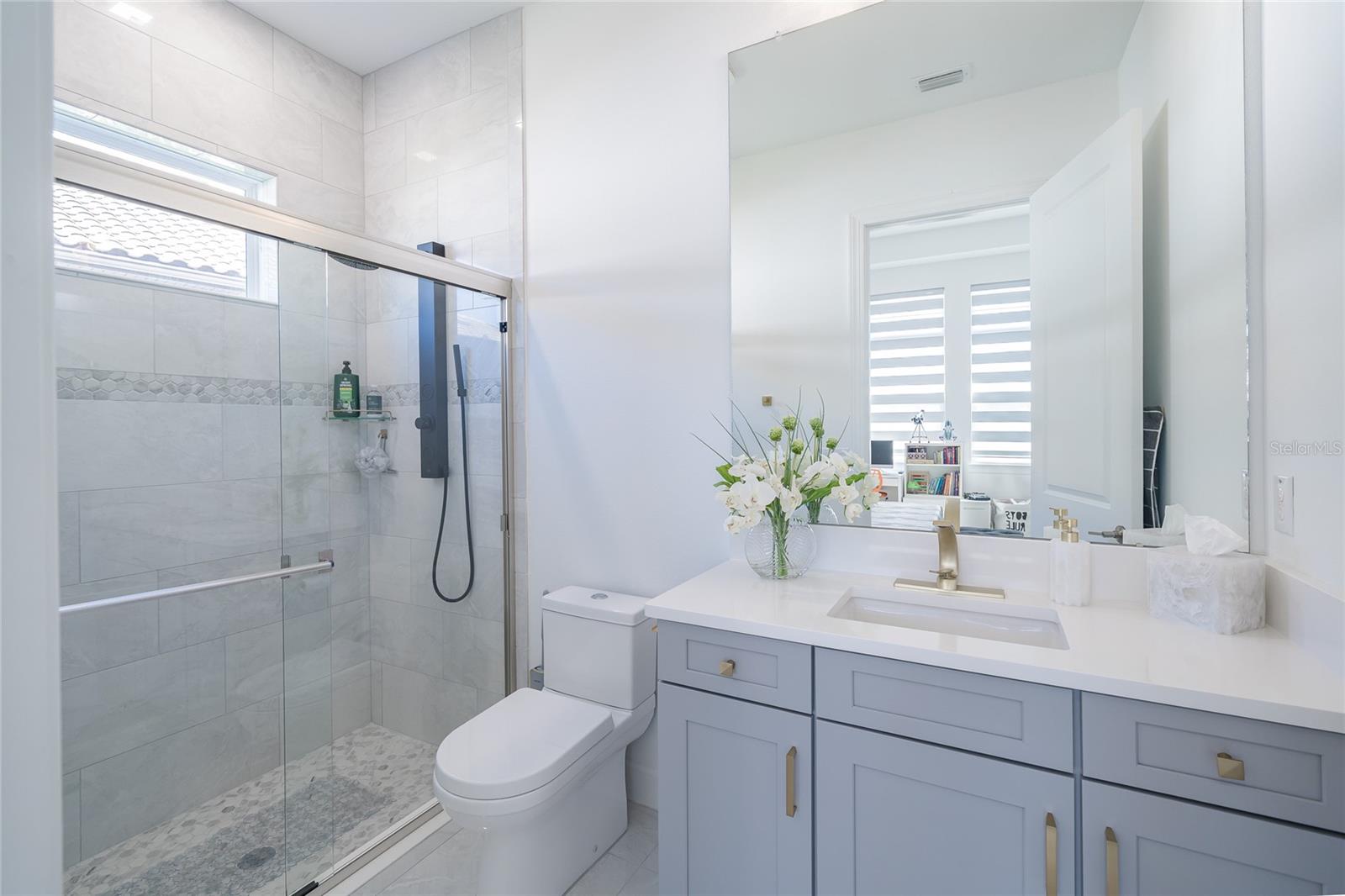 Image 41 of 83 For 34135 Tompion Way