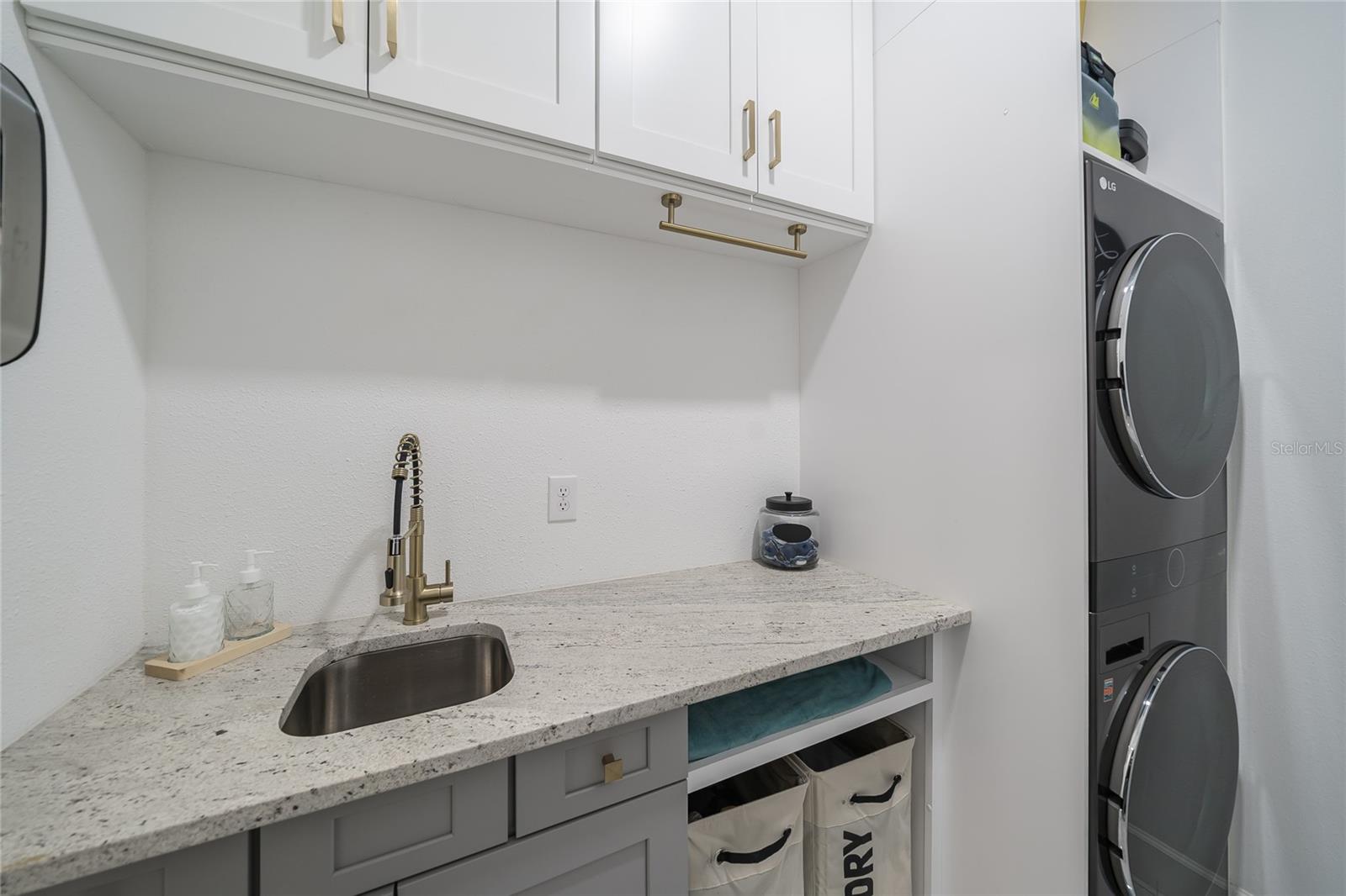 Image 47 of 83 For 34135 Tompion Way