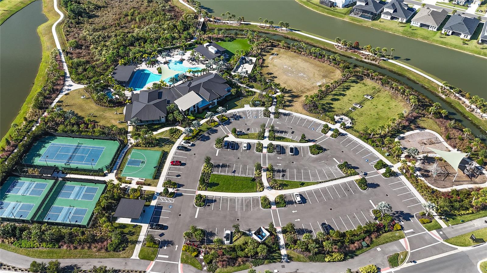 Image 78 of 83 For 34135 Tompion Way