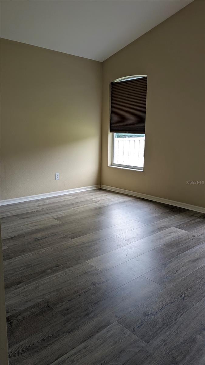 Image 28 of 38 For 14626 Corkwood Drive