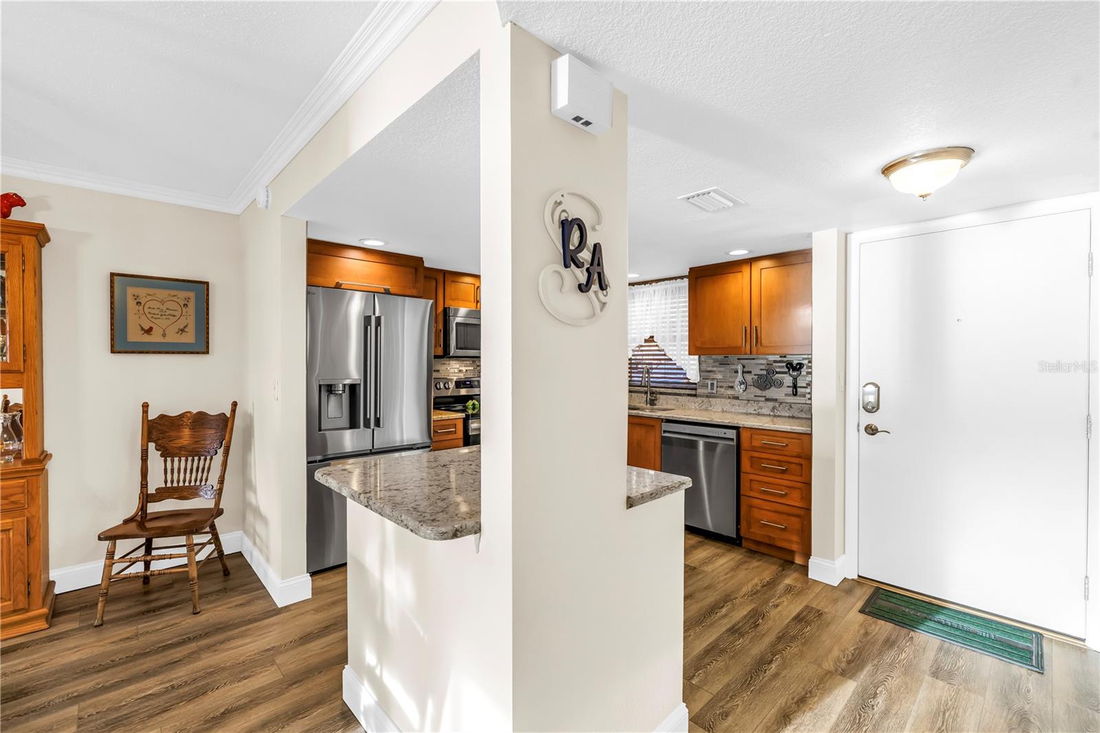 Image 10 of 73 For 4525 Cove Circle 102