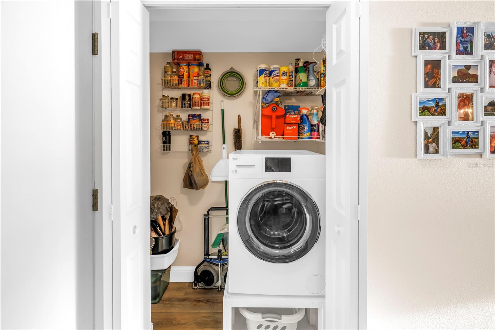 Image 30 of 73 For 4525 Cove Circle 102