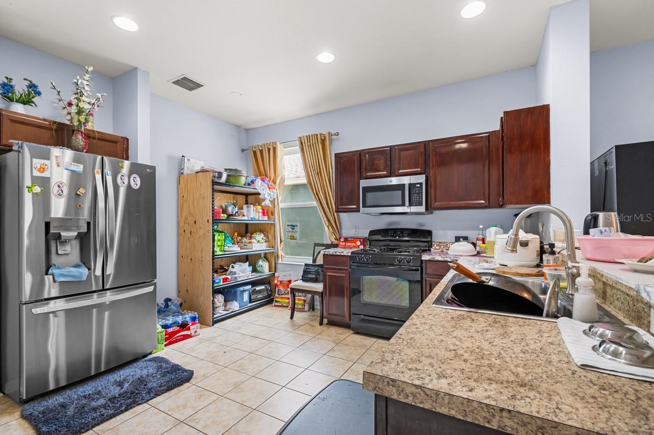 Image 9 of 24 For 12815 Geneva Glade Drive