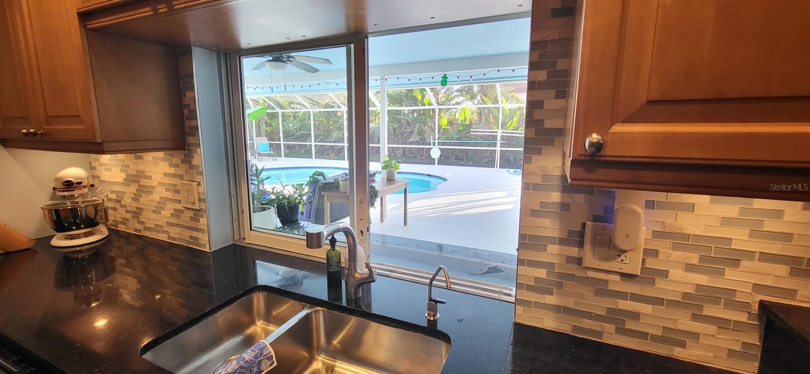 Image 12 of 41 For 3619 Pembrook Drive