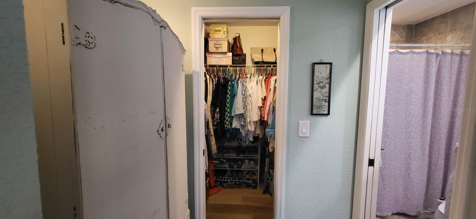 Image 18 of 41 For 3619 Pembrook Drive