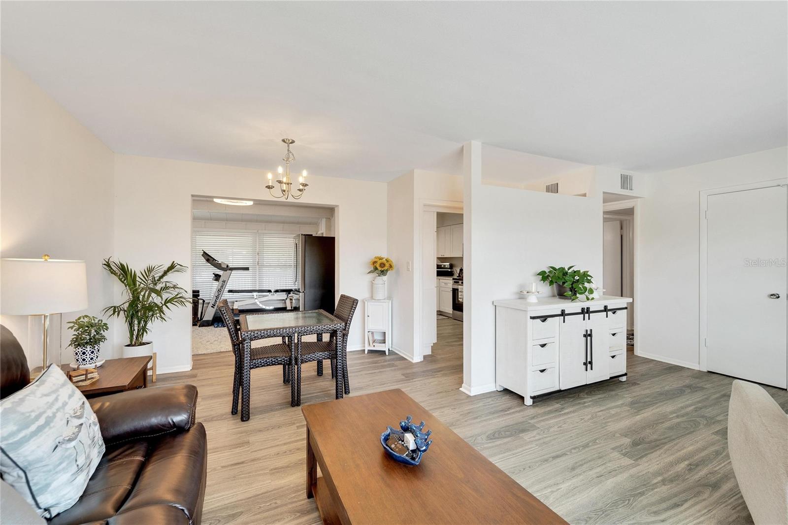 Image 16 of 62 For 1216 Hacienda Drive