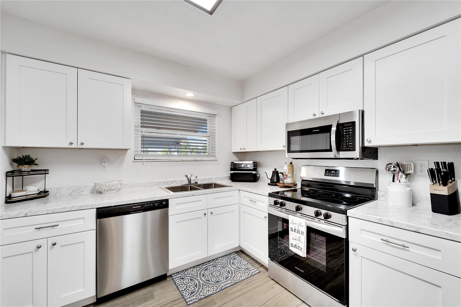 Image 22 of 62 For 1216 Hacienda Drive