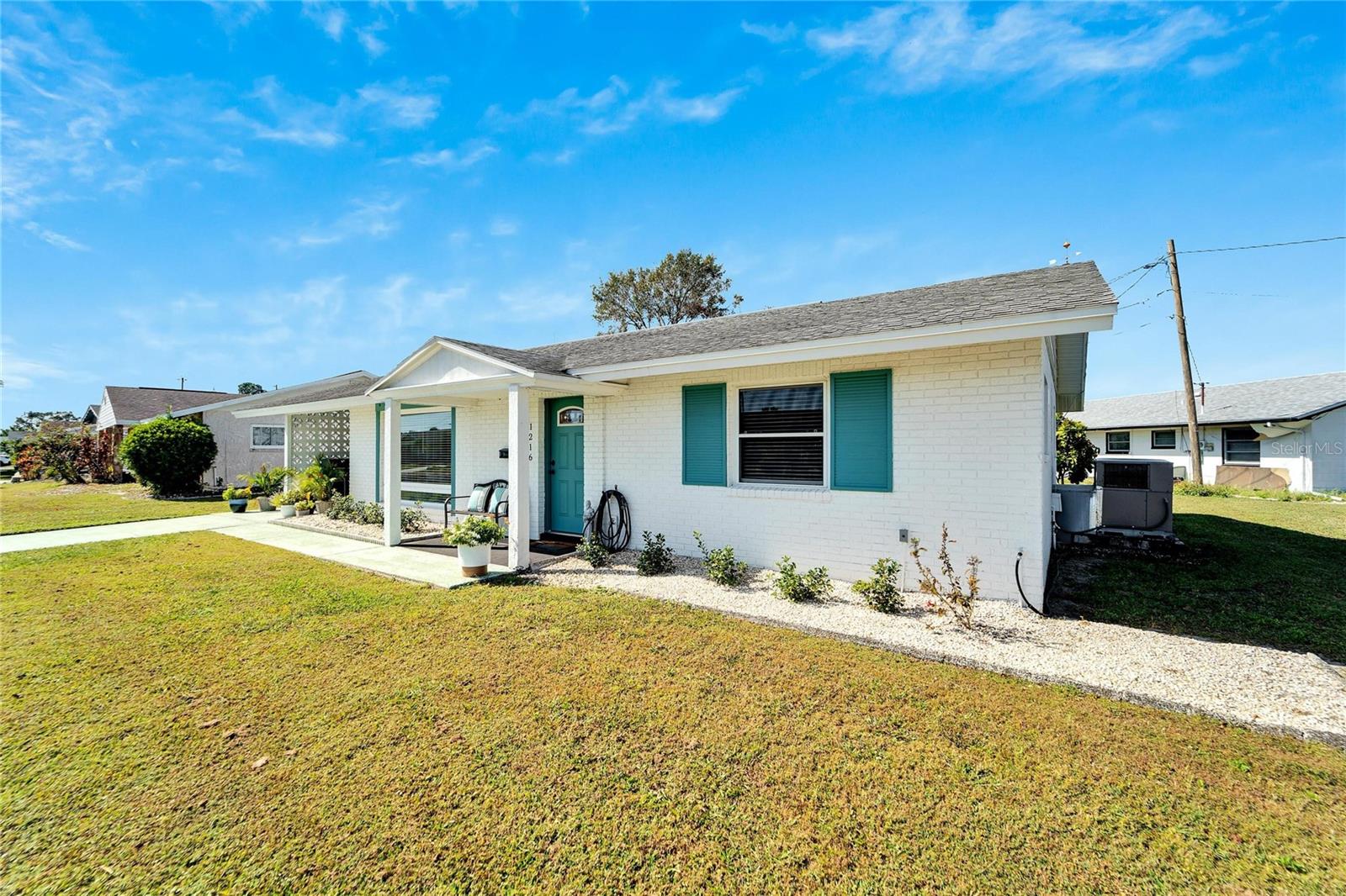 Image 5 of 62 For 1216 Hacienda Drive