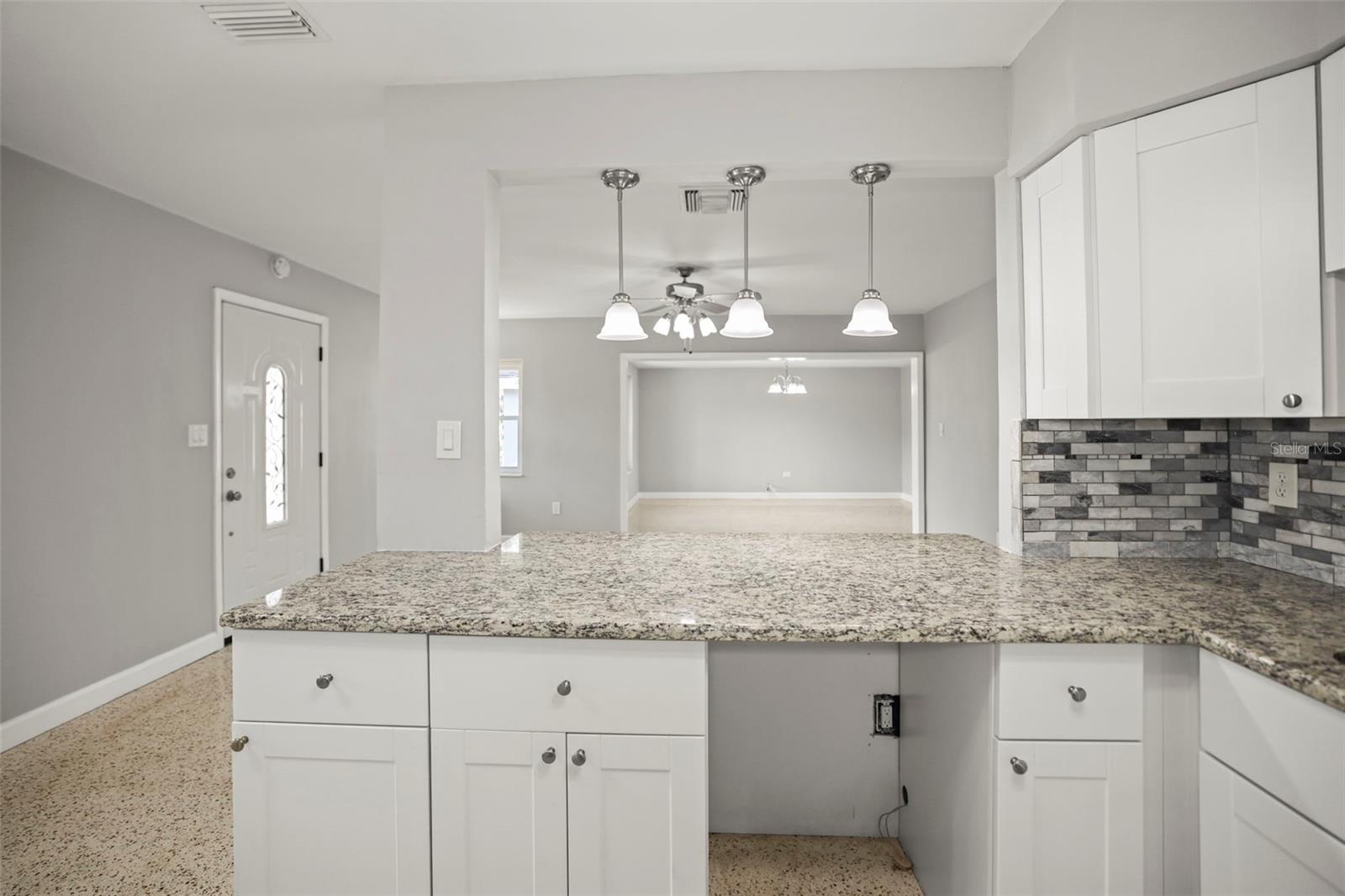 Image 29 of 80 For 560 Baywood Drive S