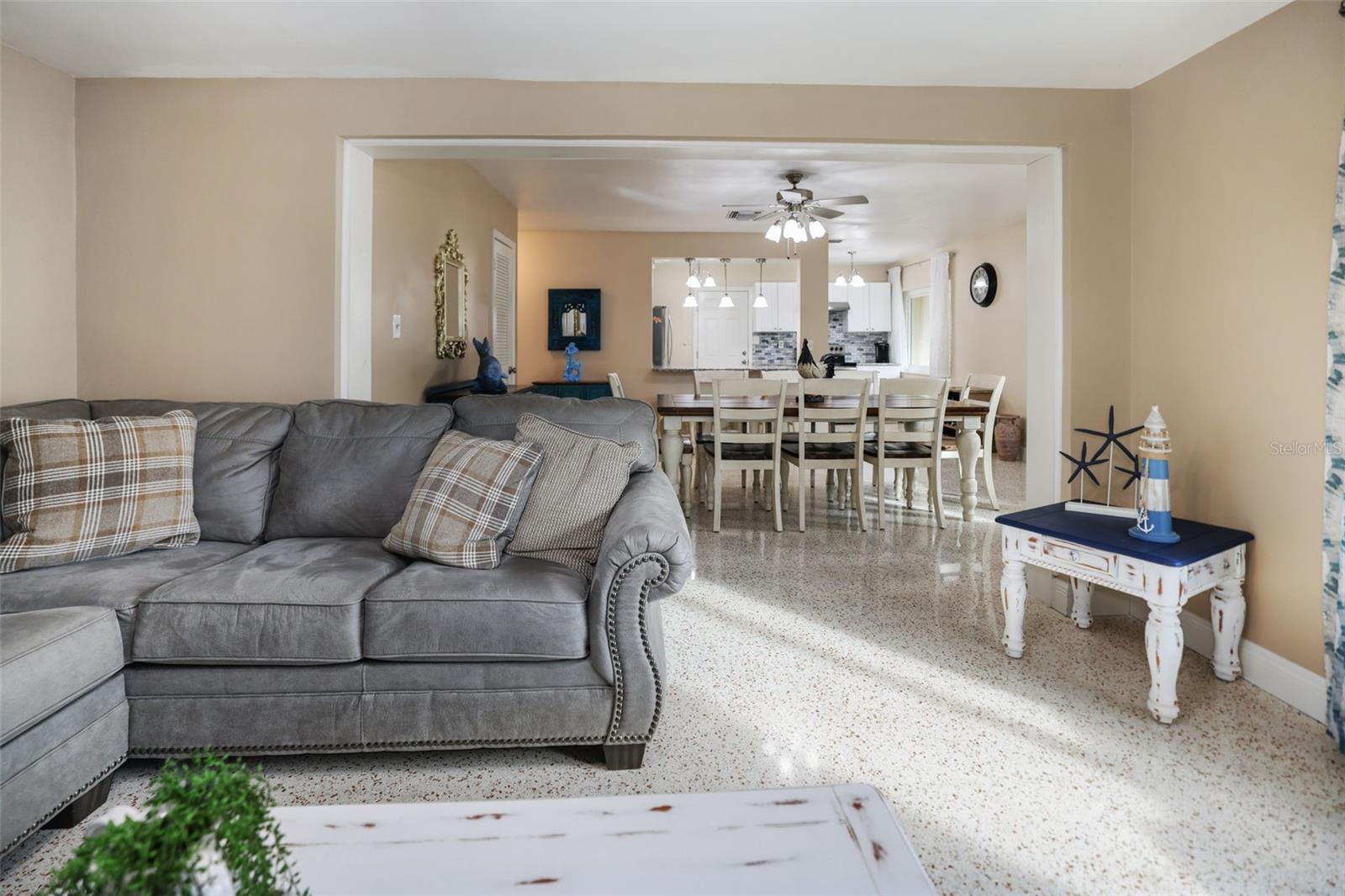 Image 30 of 80 For 560 Baywood Drive S