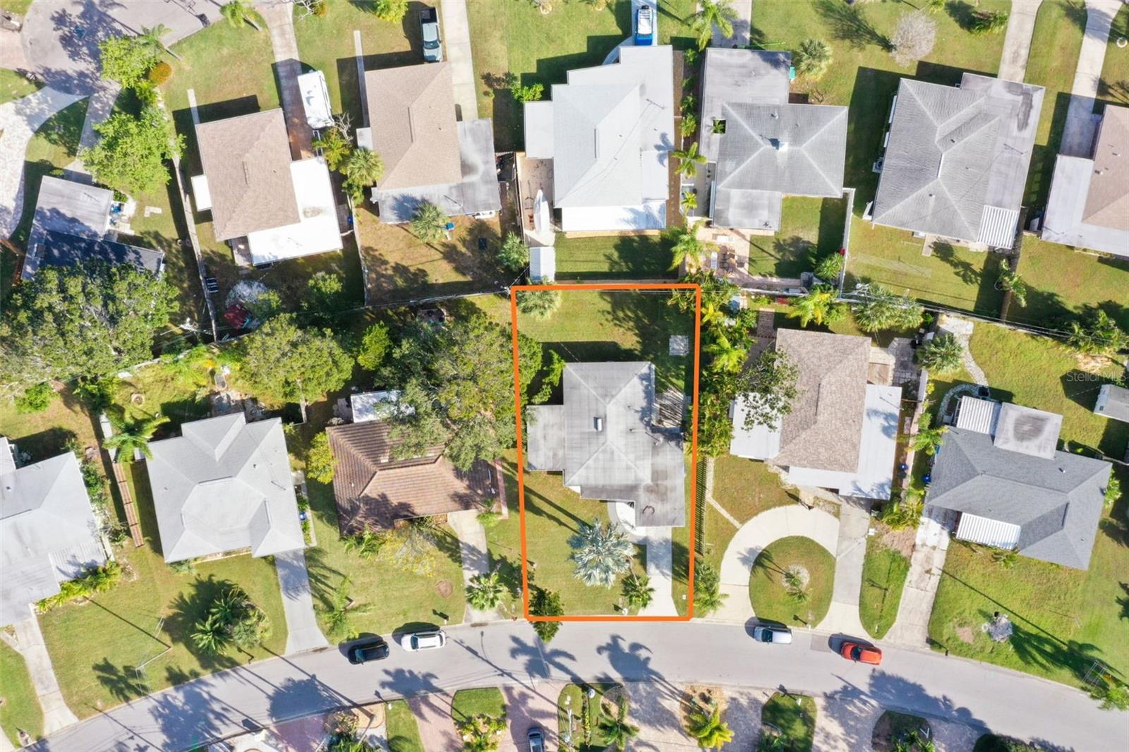 Image 49 of 80 For 560 Baywood Drive S