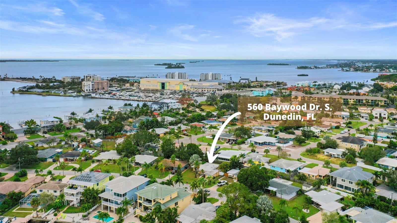 Image 51 of 80 For 560 Baywood Drive S