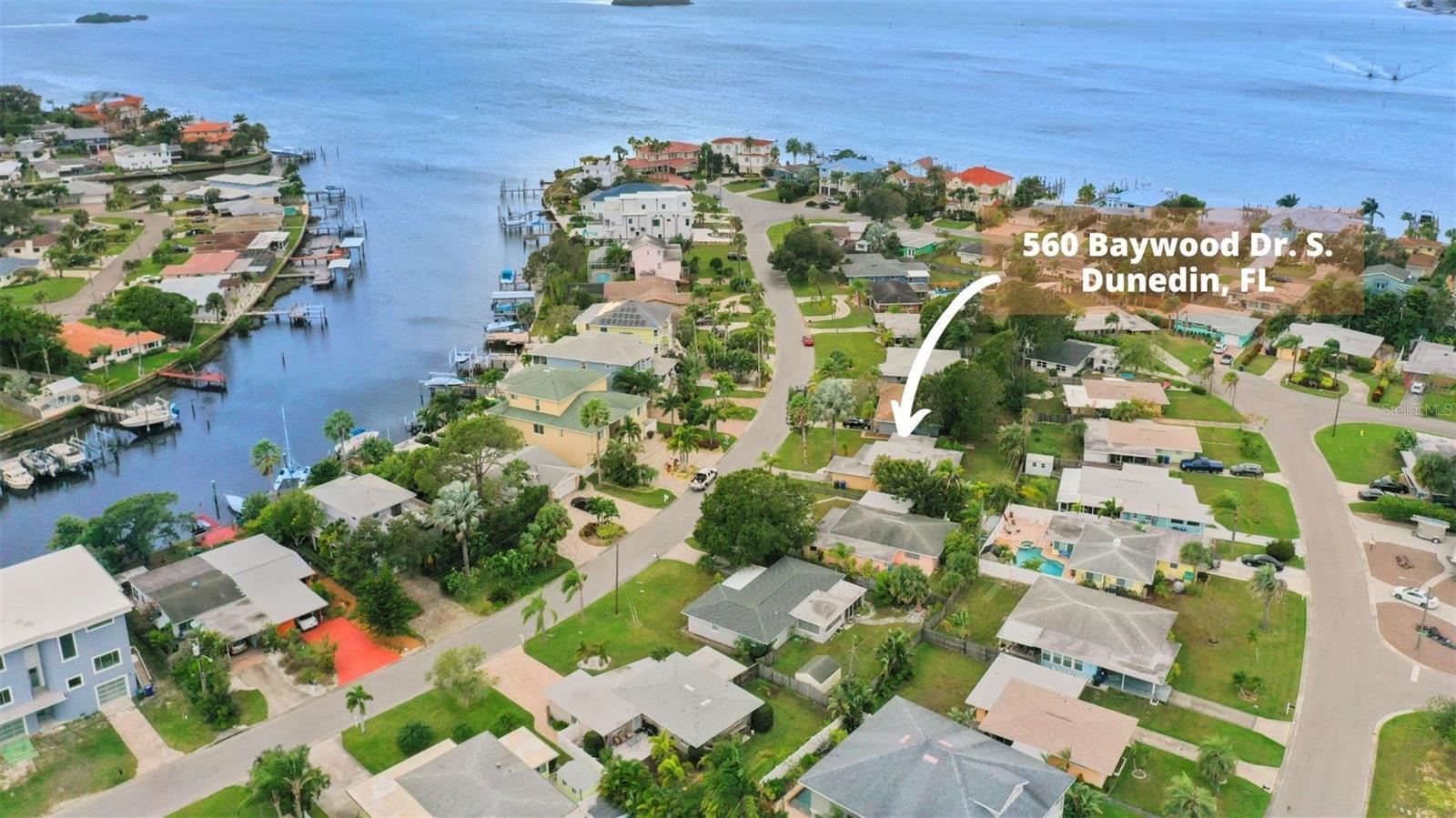 Image 54 of 80 For 560 Baywood Drive S