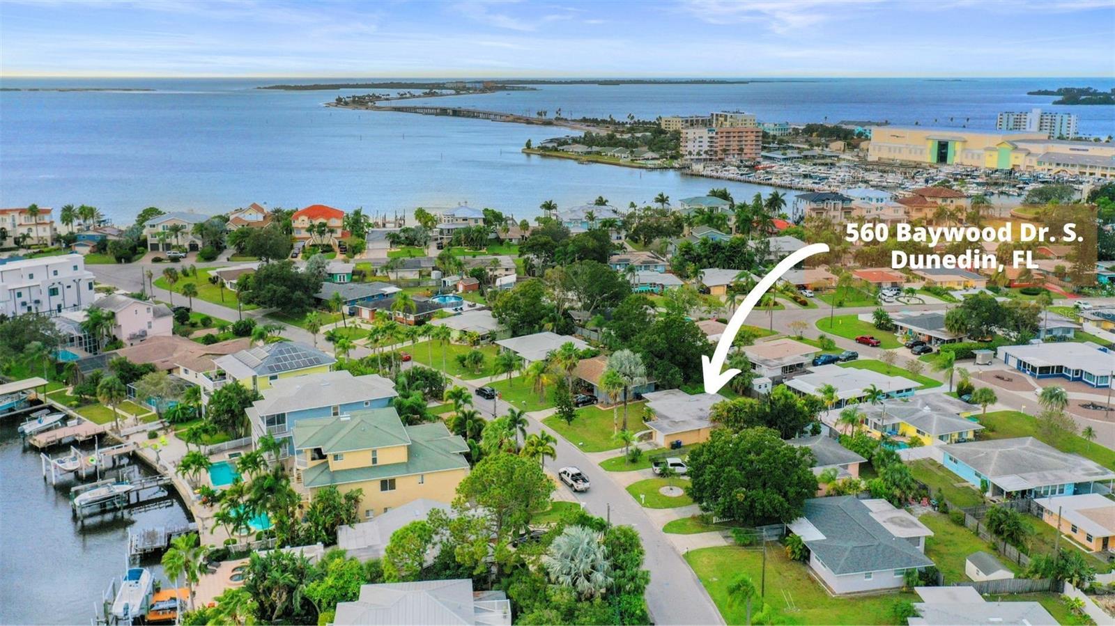 Image 55 of 80 For 560 Baywood Drive S