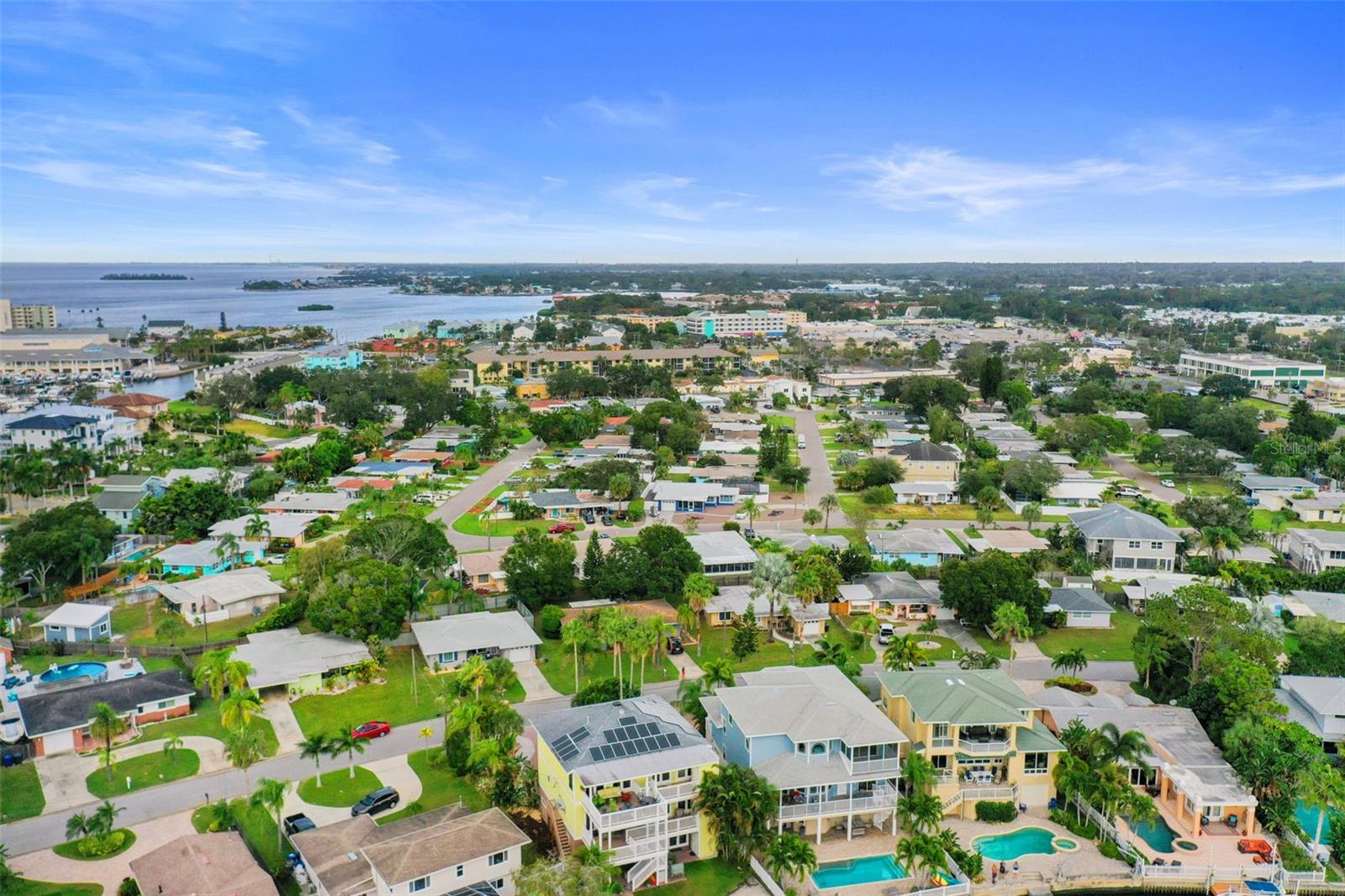 Image 66 of 80 For 560 Baywood Drive S