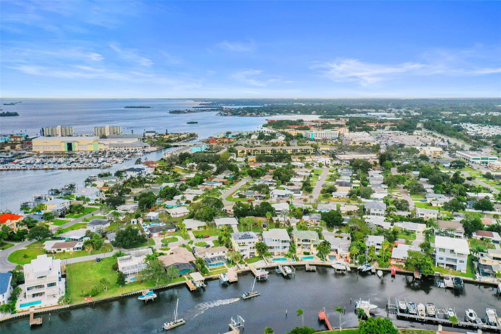 Image 67 of 80 For 560 Baywood Drive S