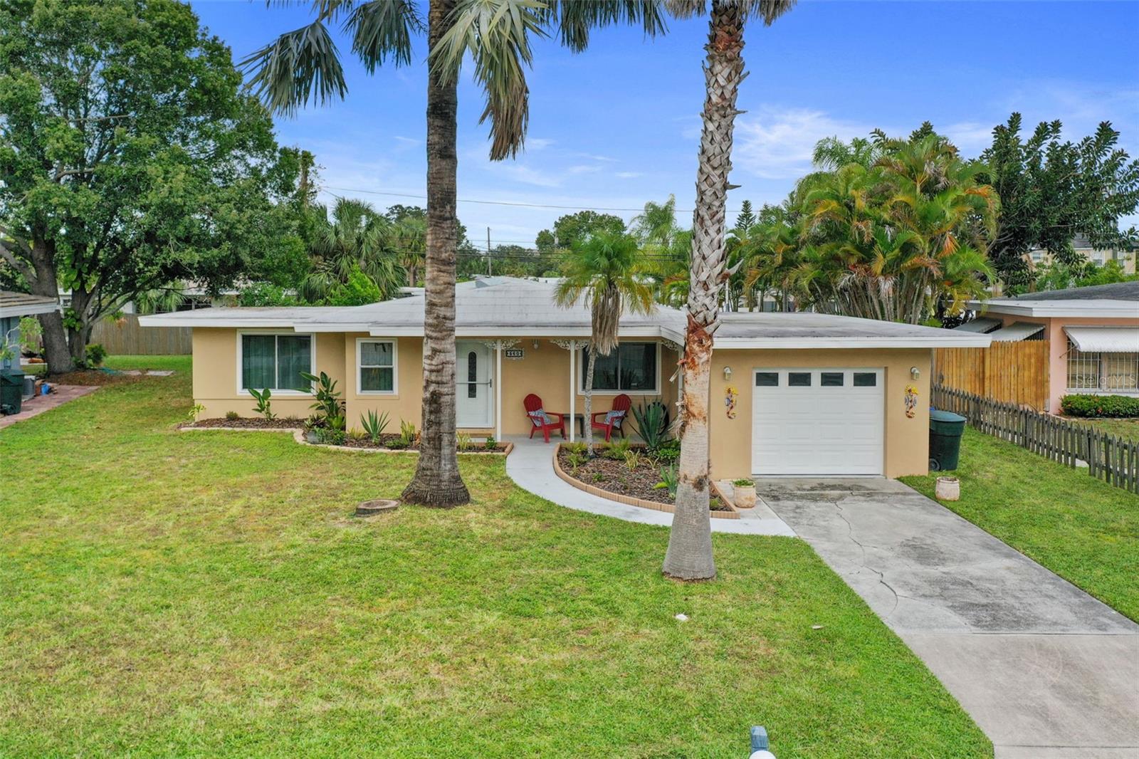 Image 69 of 80 For 560 Baywood Drive S