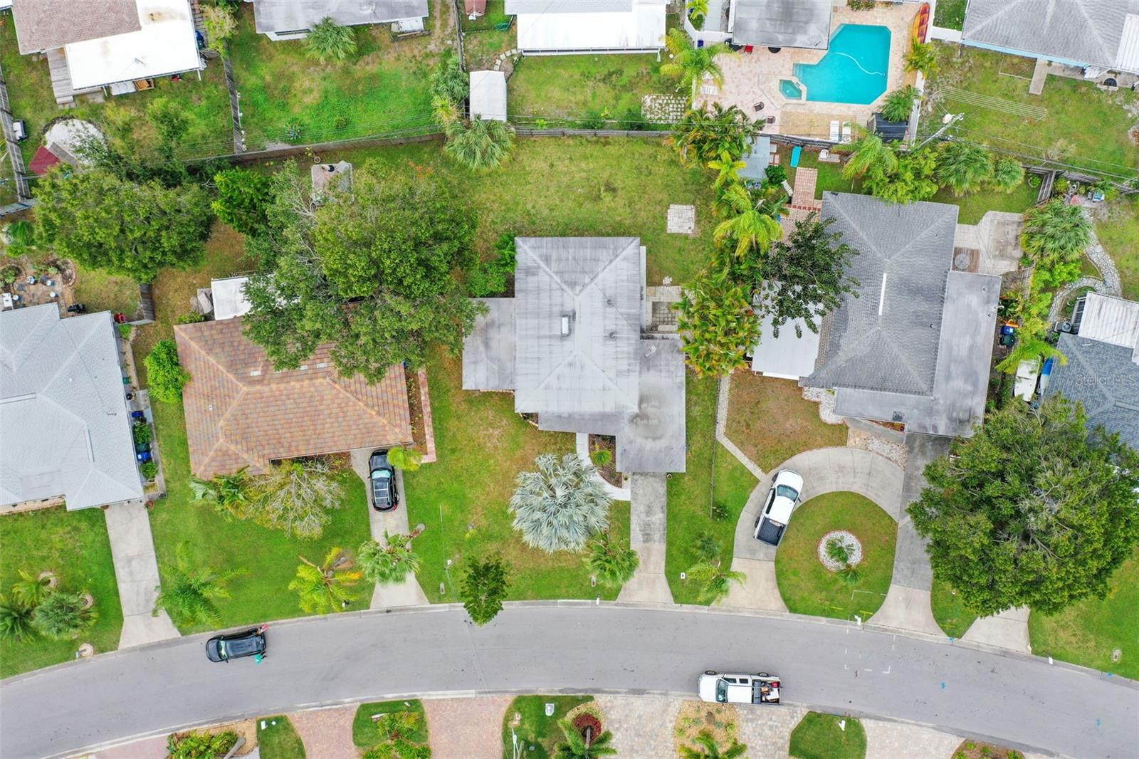 Image 75 of 80 For 560 Baywood Drive S