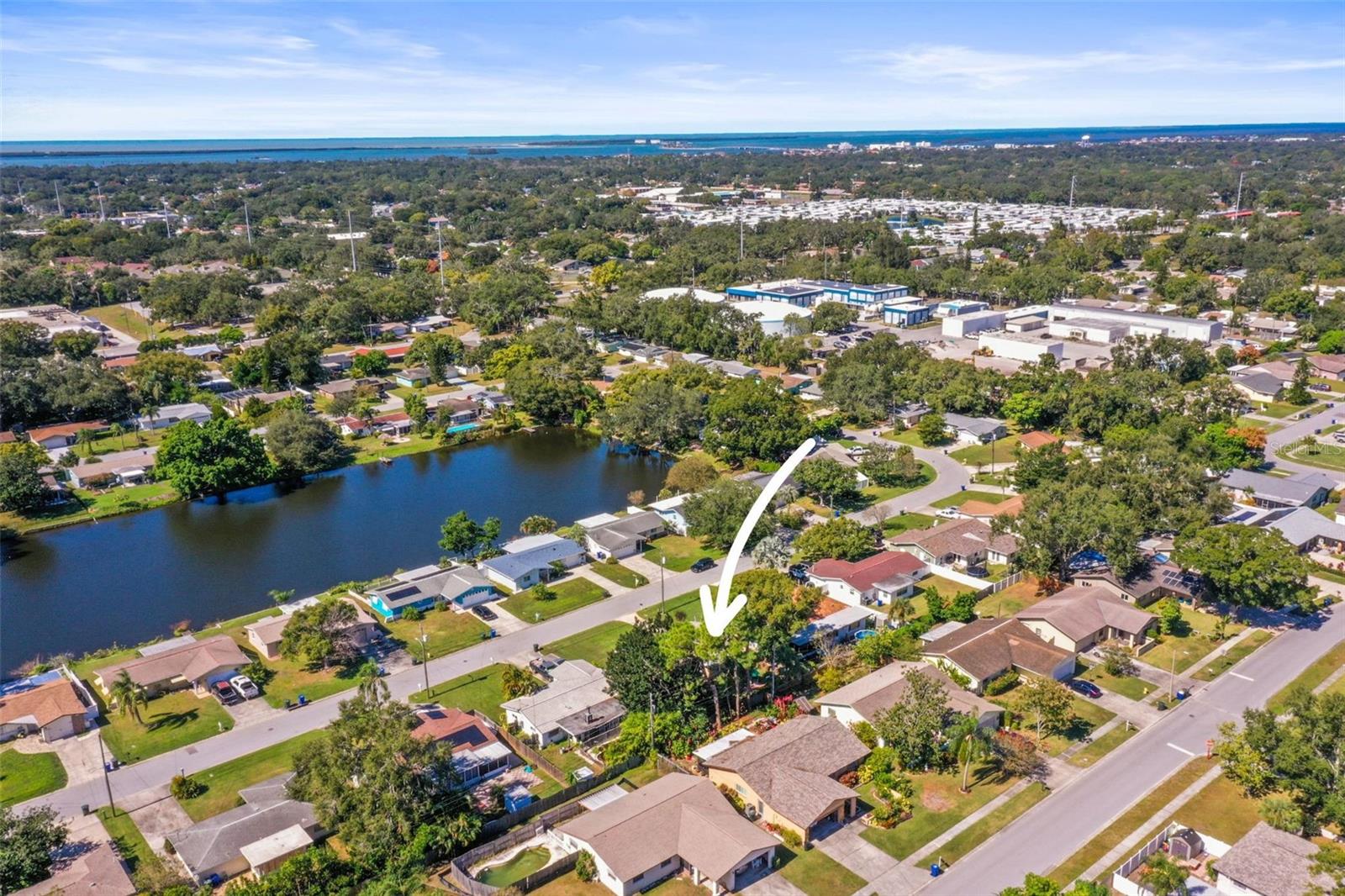 Image 35 of 40 For 1215 Lazy Lake Road E