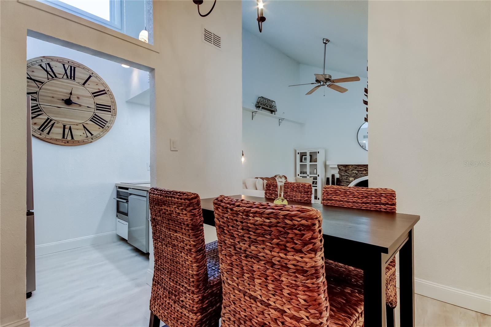 Image 17 of 67 For 12625 Shell Point Drive