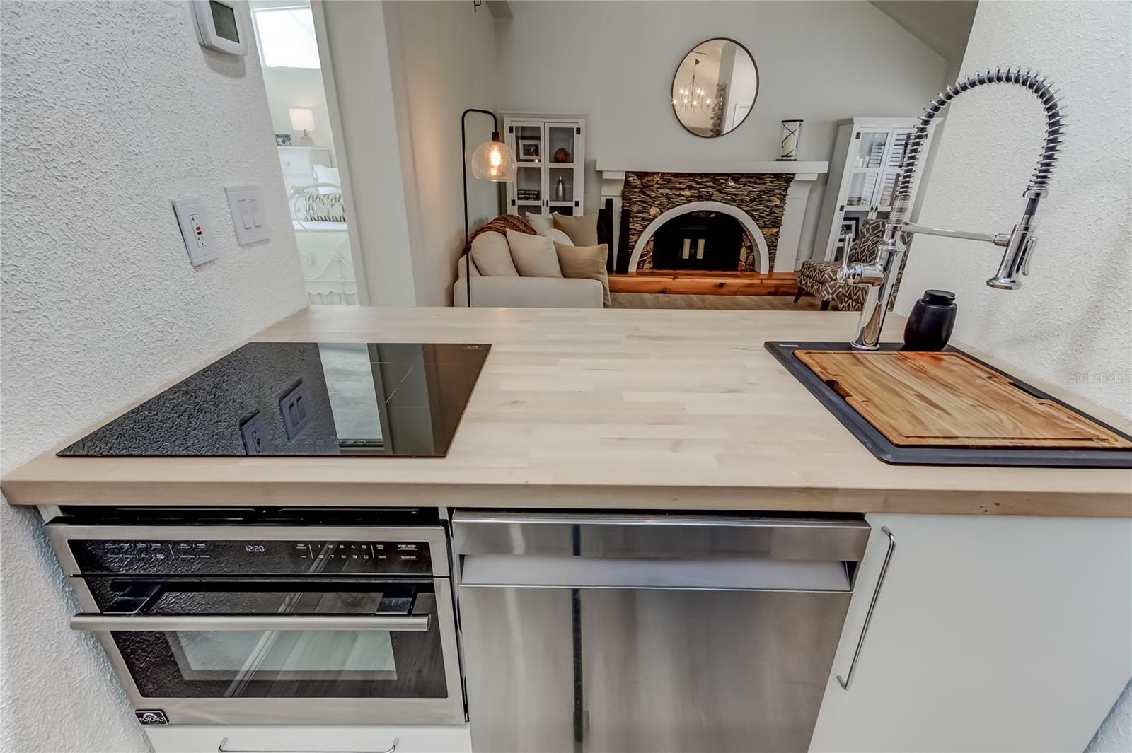 Image 22 of 67 For 12625 Shell Point Drive