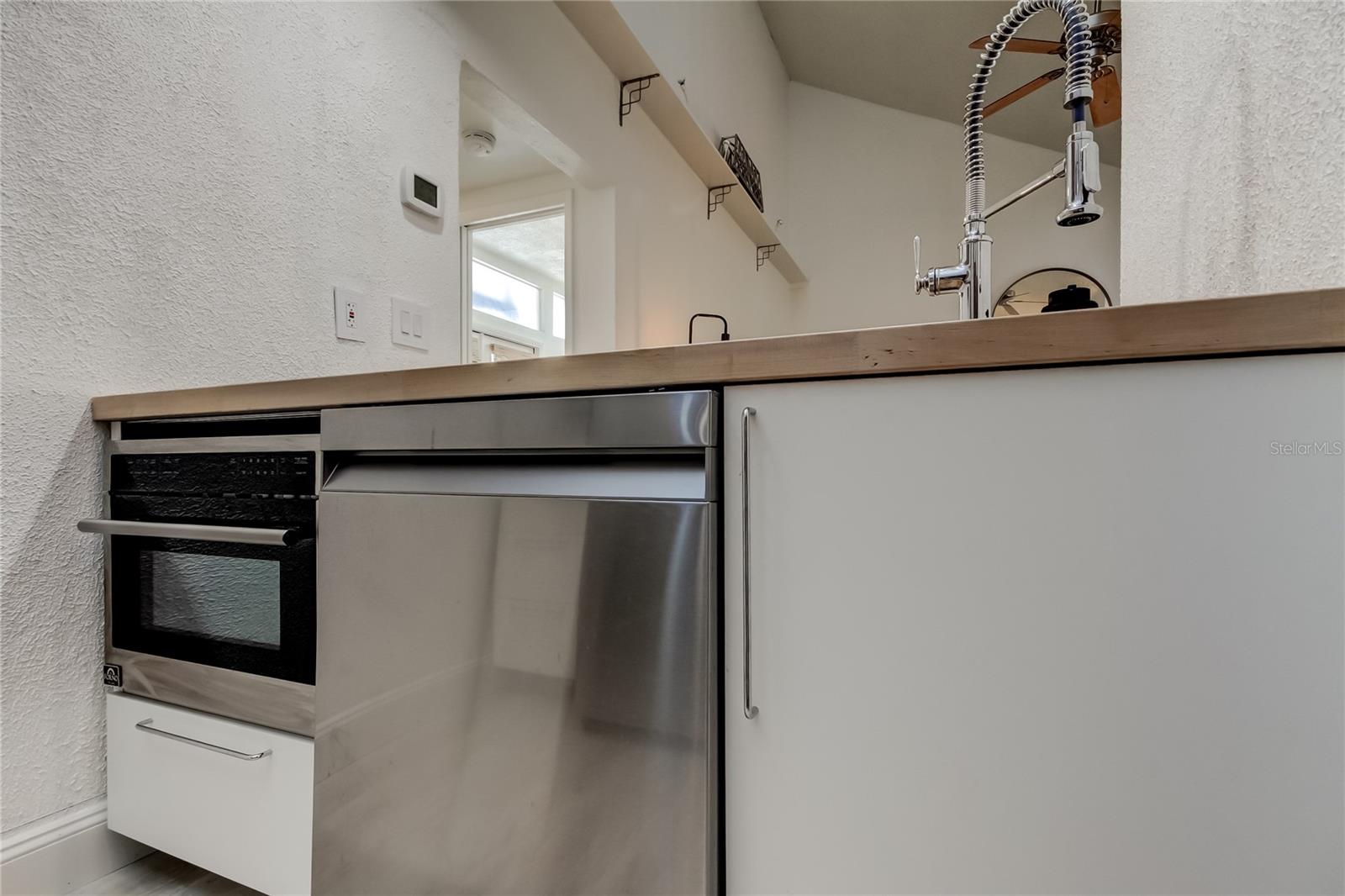 Image 23 of 67 For 12625 Shell Point Drive