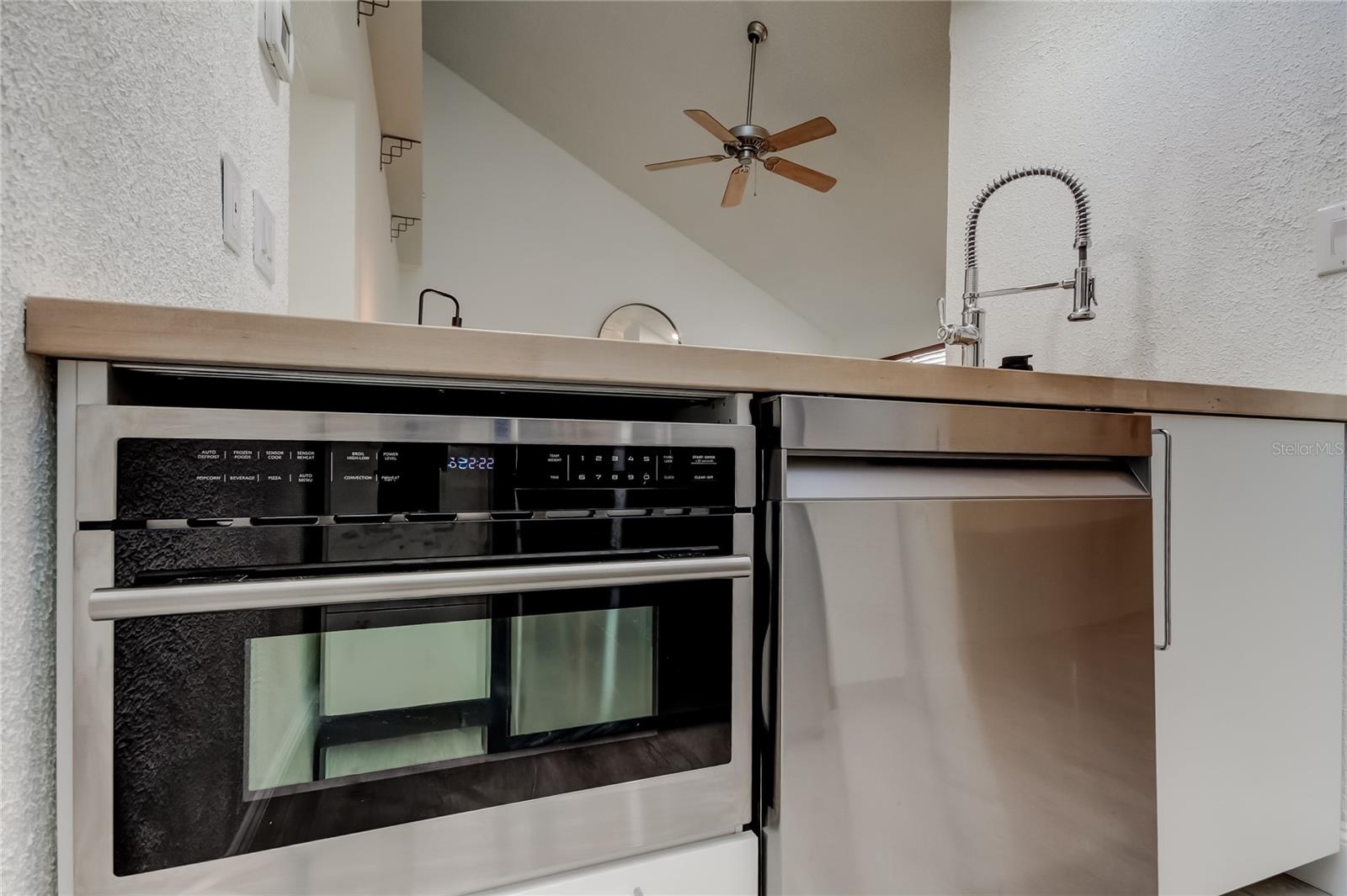 Image 25 of 67 For 12625 Shell Point Drive