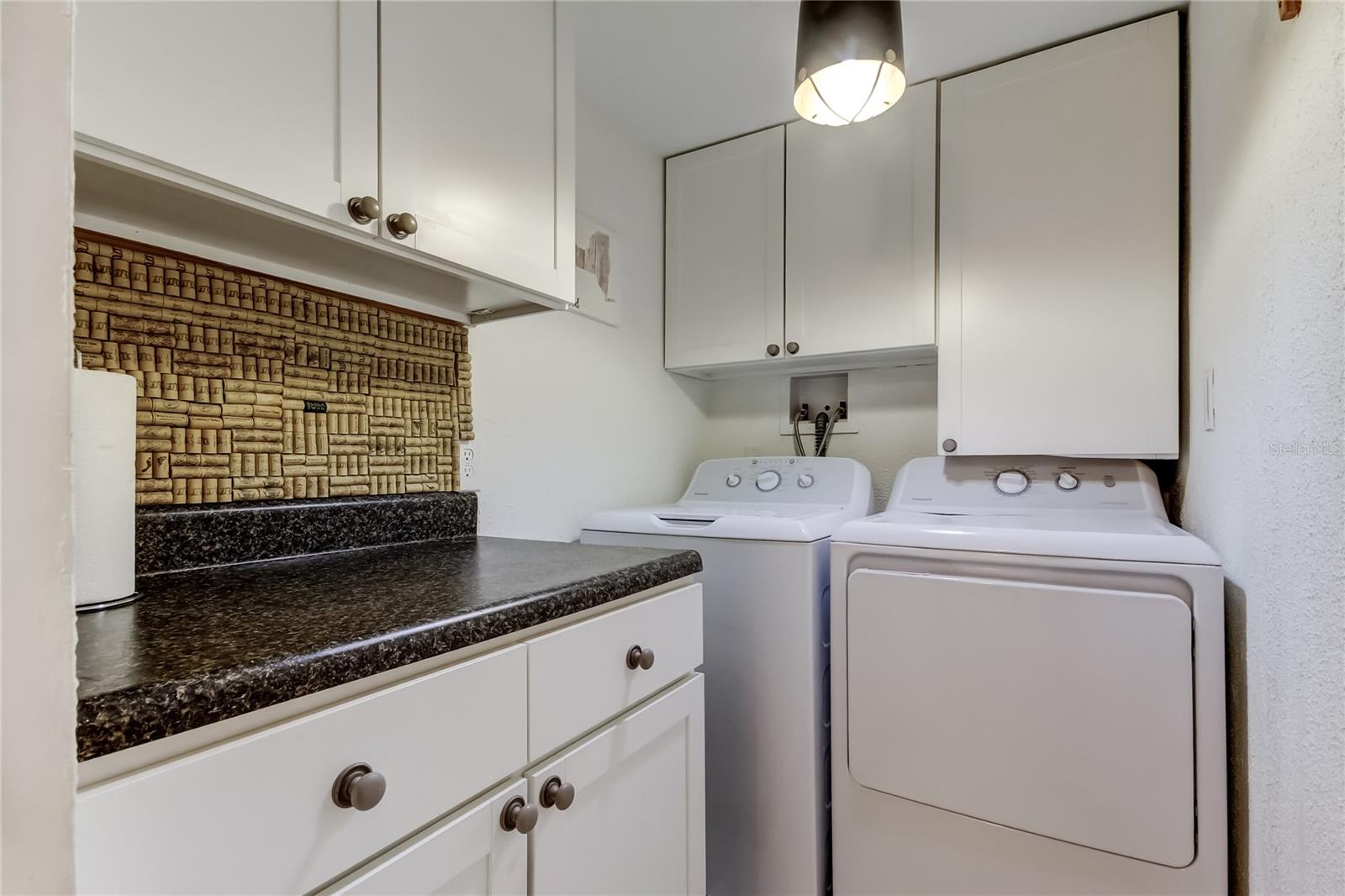 Image 27 of 67 For 12625 Shell Point Drive