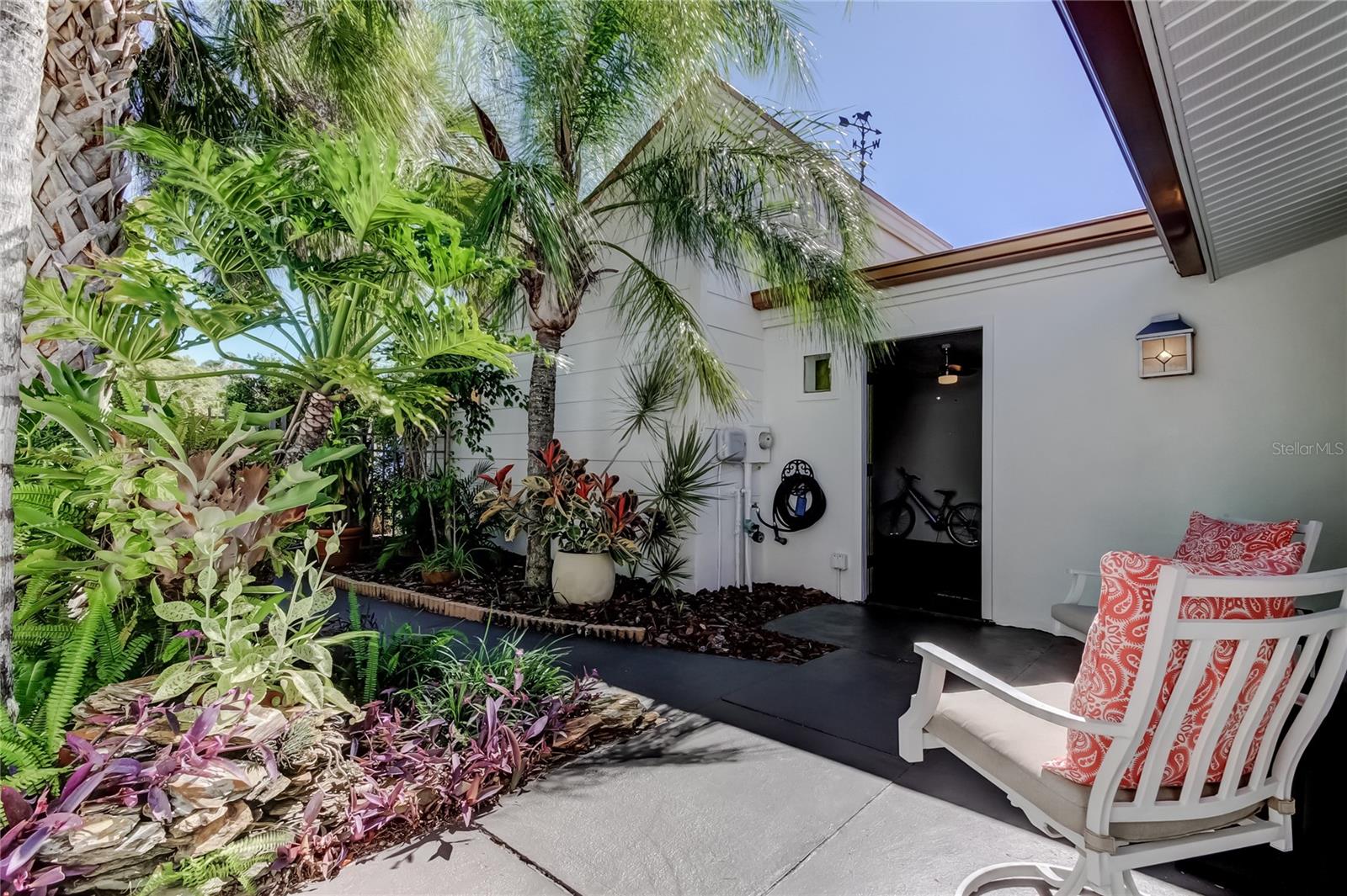 Image 4 of 67 For 12625 Shell Point Drive