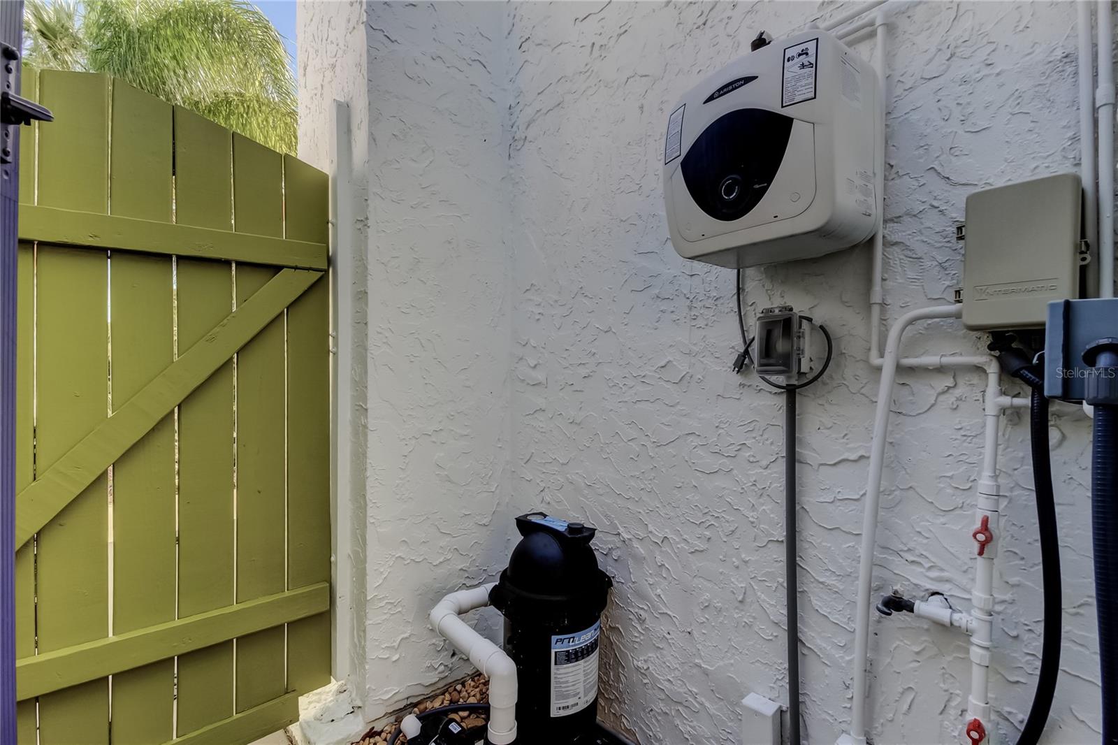 Image 53 of 67 For 12625 Shell Point Drive