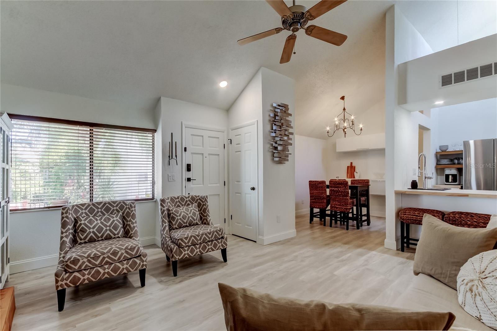 Image 9 of 67 For 12625 Shell Point Drive