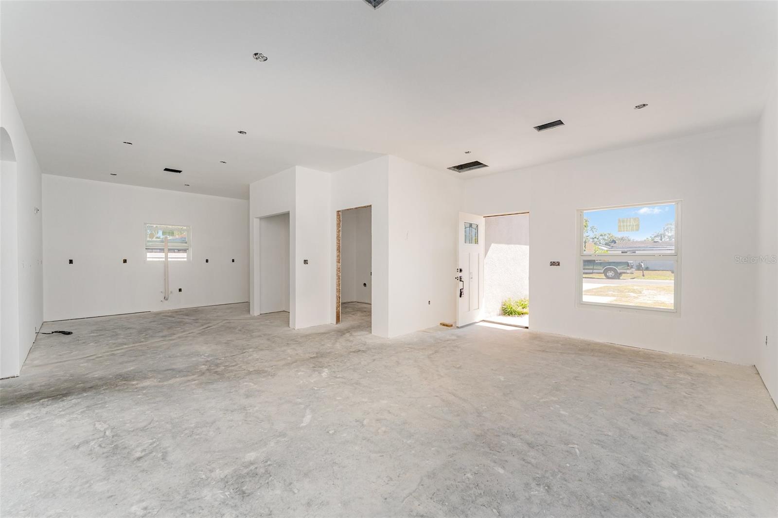 Image 4 of 32 For 2514 Weber Street