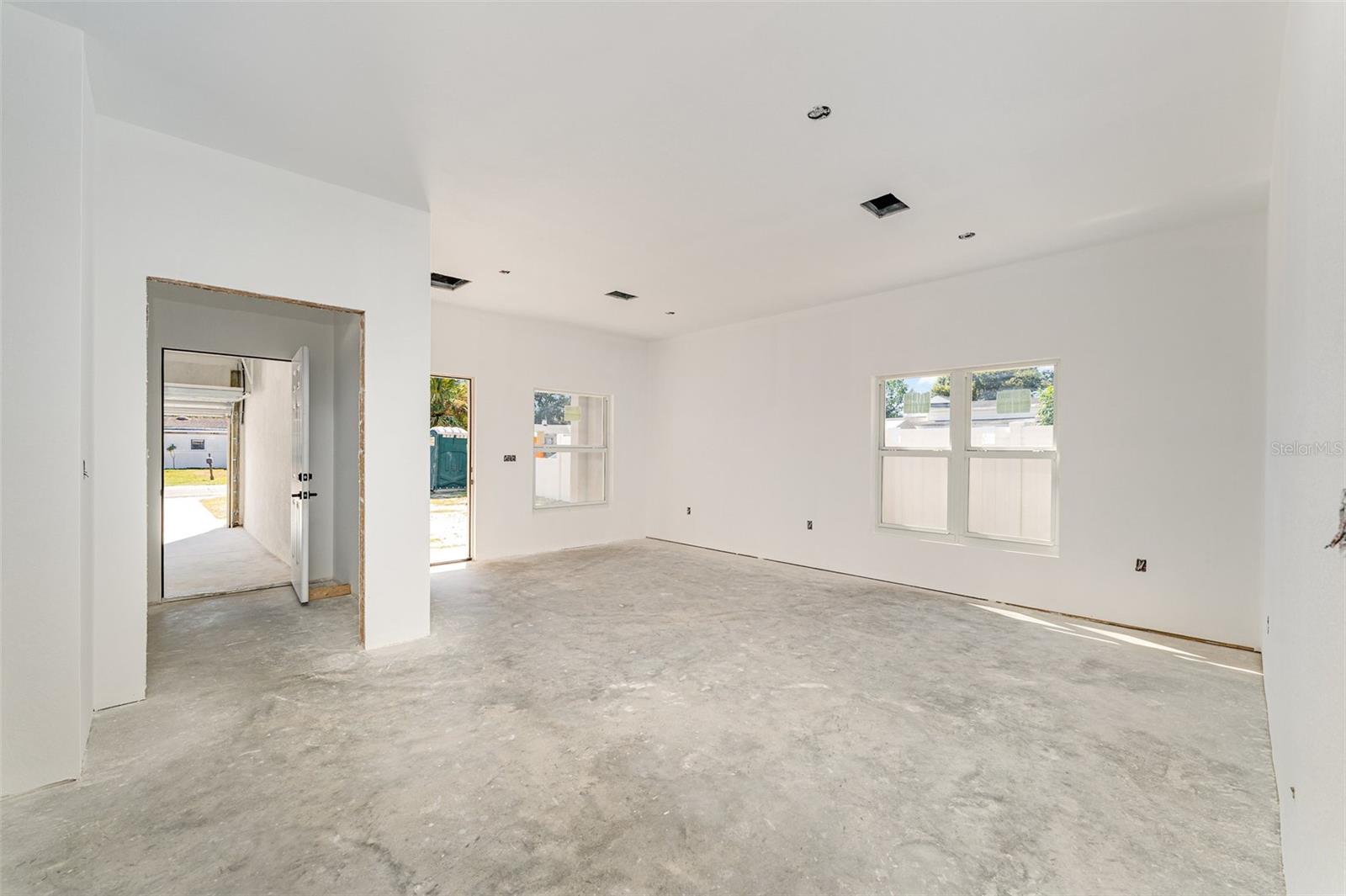 Image 7 of 32 For 2514 Weber Street