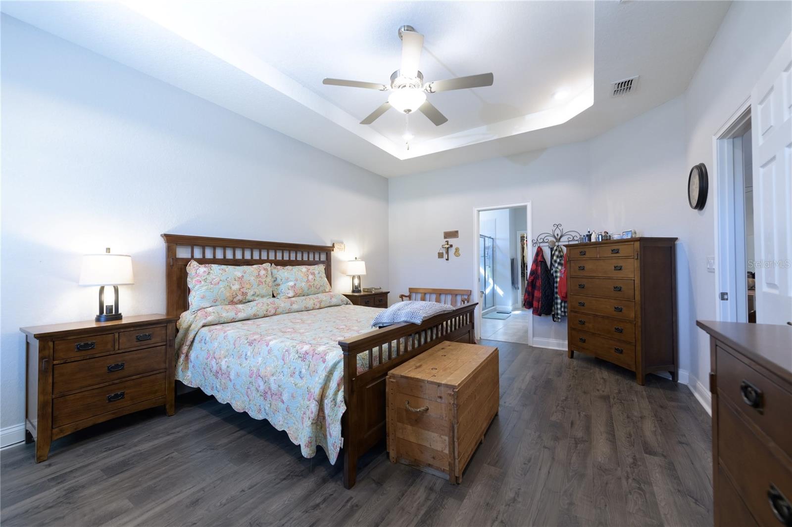 Listing photo id 12 for 4444 Devinshire Fields Loop