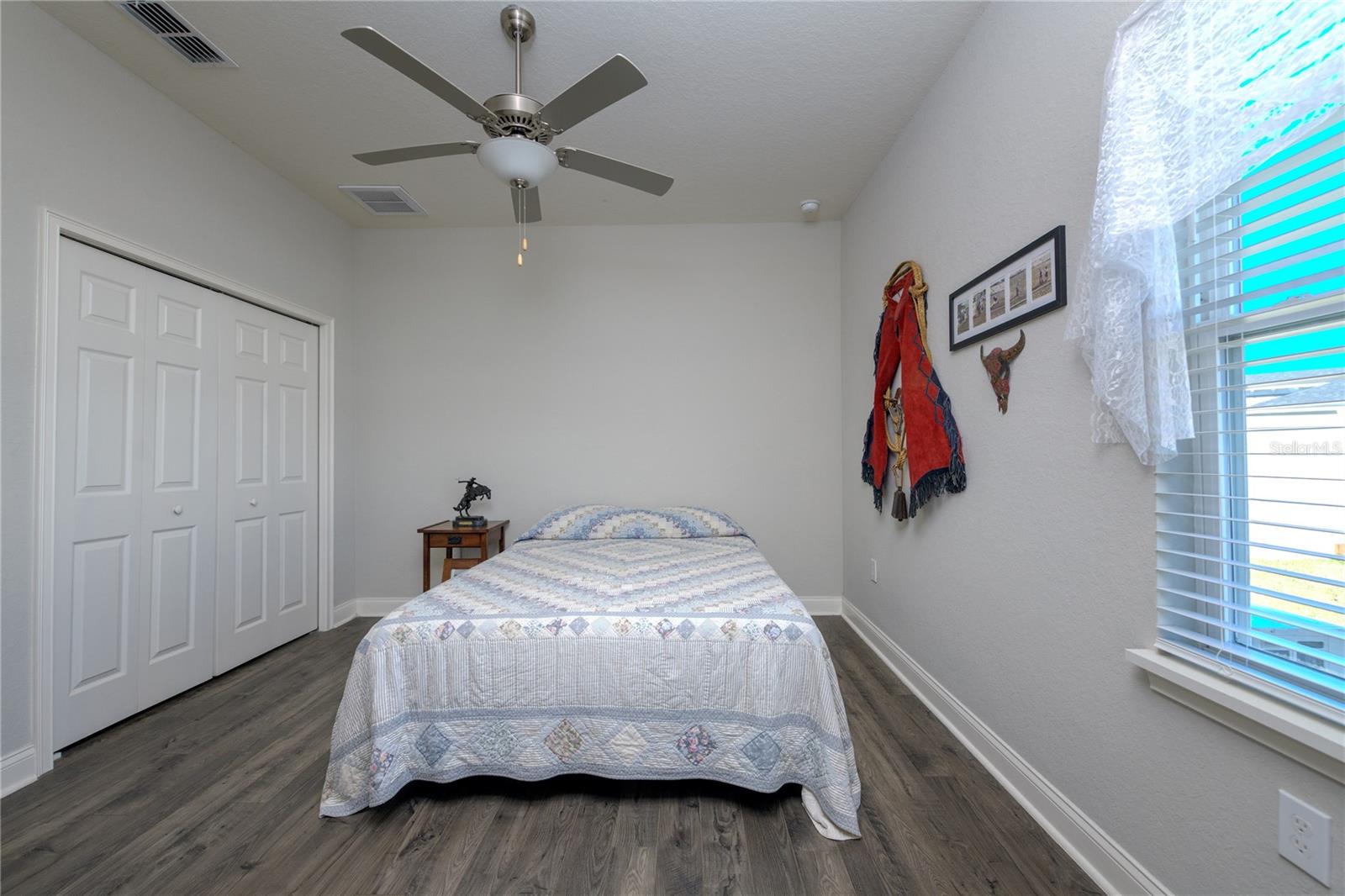 Listing photo id 16 for 4444 Devinshire Fields Loop