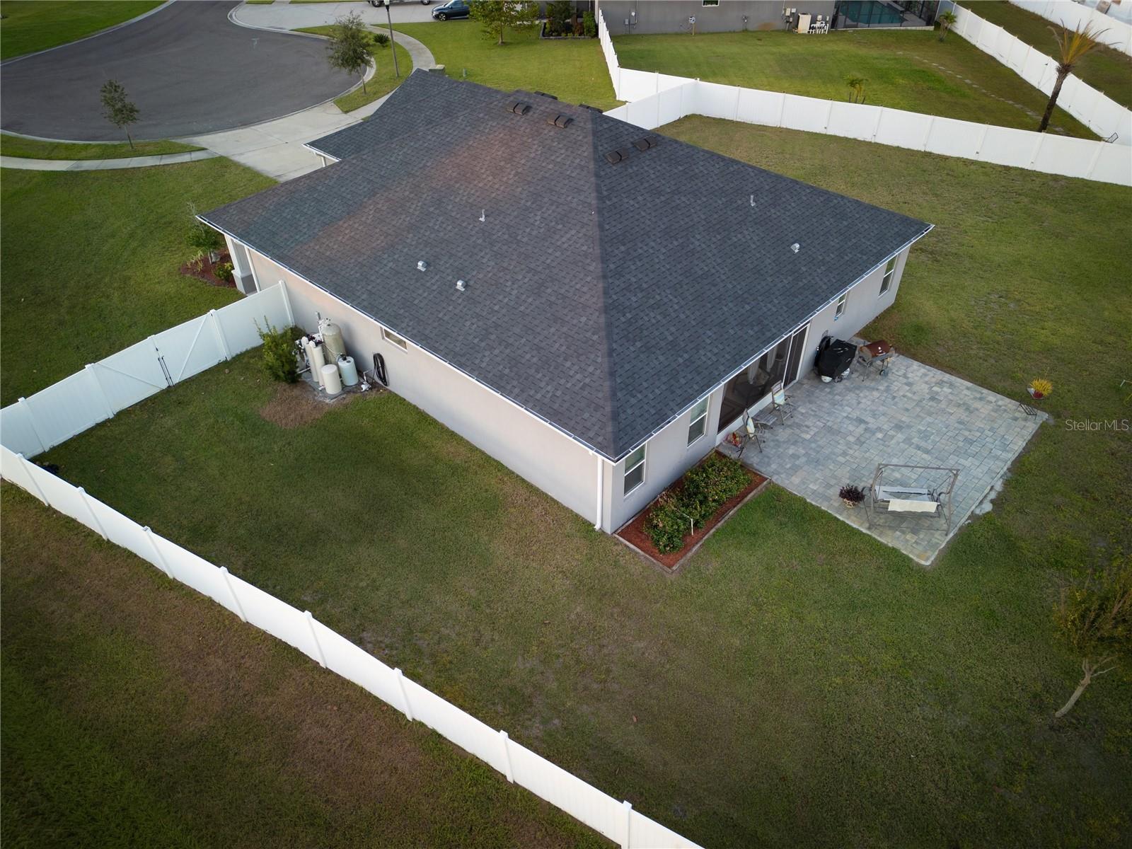 Listing photo id 32 for 4444 Devinshire Fields Loop