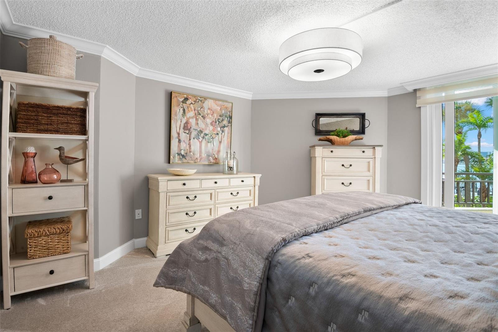 Image 23 of 42 For 690 Island Way 203