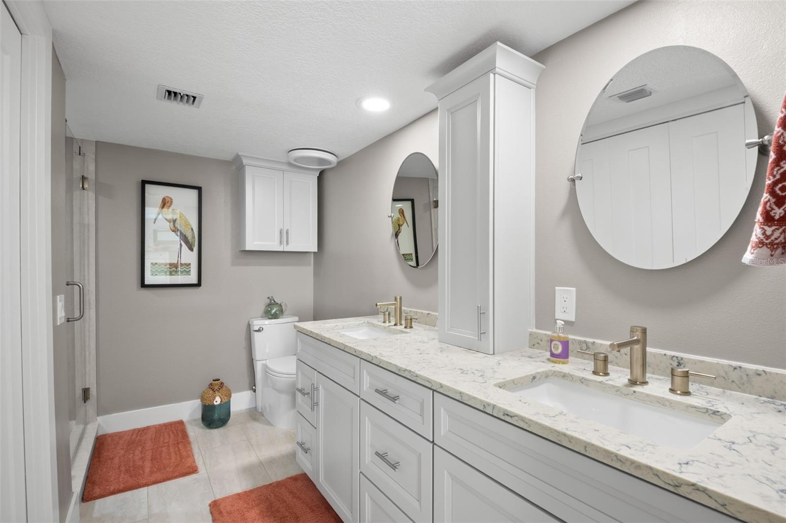 Image 27 of 42 For 690 Island Way 203