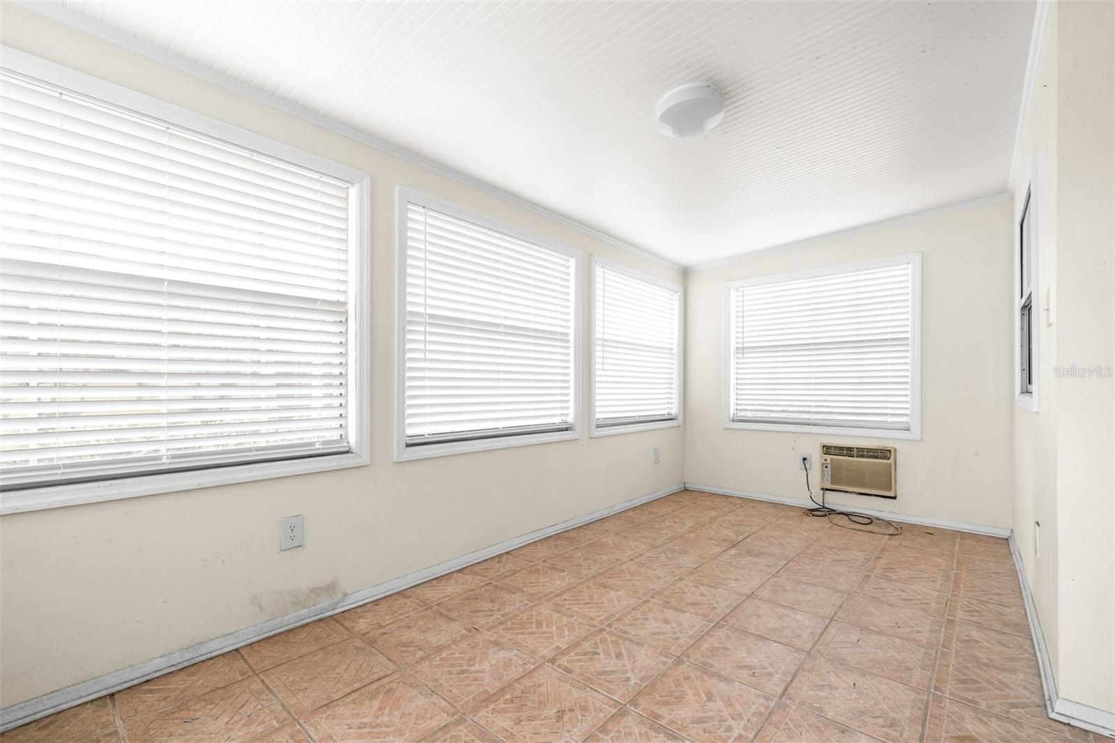 Image 13 of 37 For 655 Carmel Road