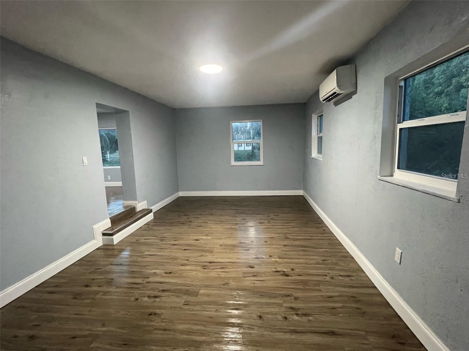 Image 12 of 23 For 614 Paw Paw Street