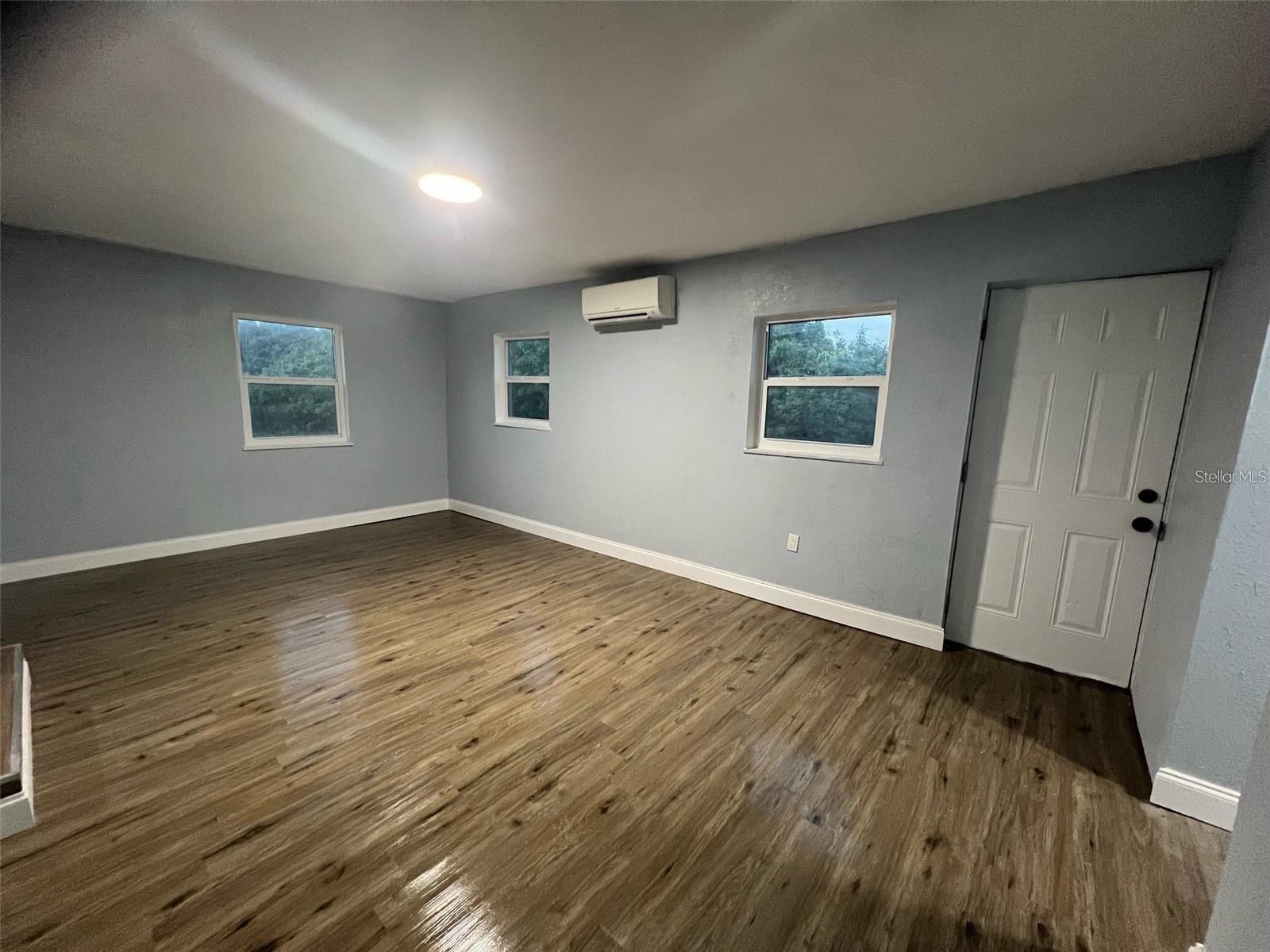 Image 13 of 23 For 614 Paw Paw Street