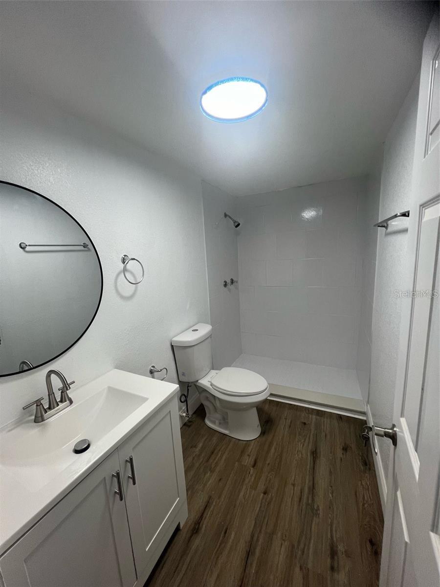 Image 16 of 23 For 614 Paw Paw Street