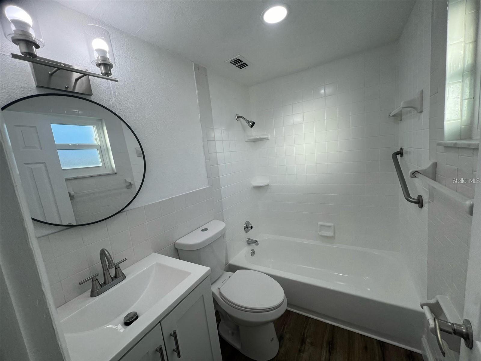 Image 22 of 23 For 614 Paw Paw Street