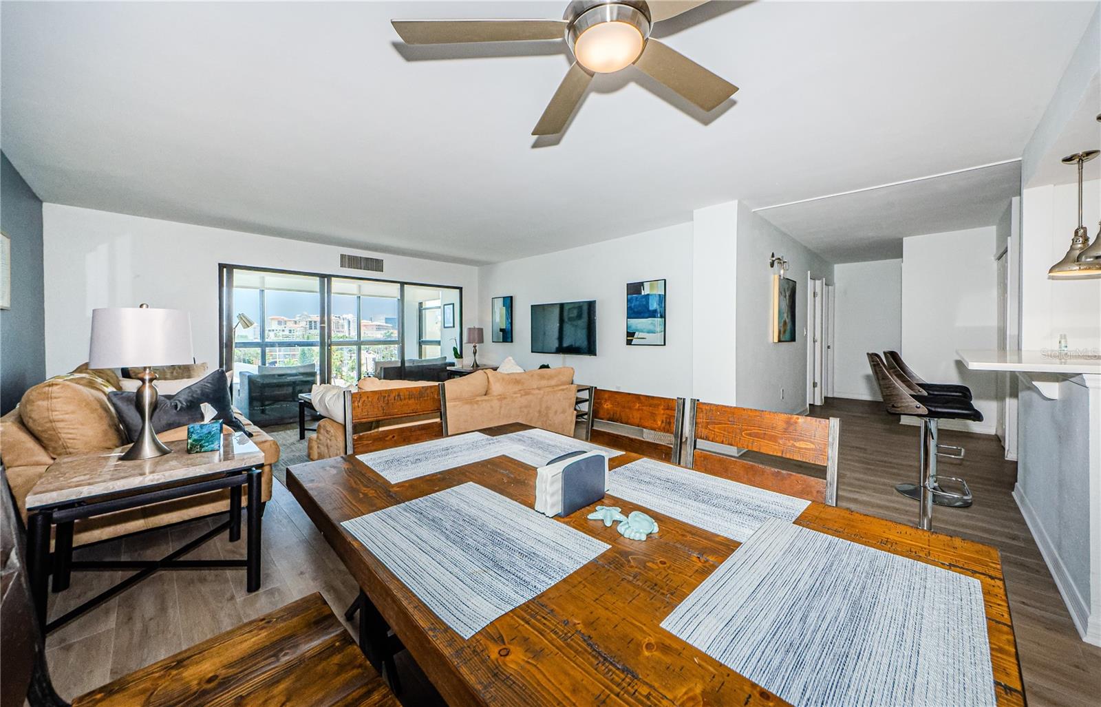 Image 14 of 66 For 800 Gulfview Boulevard 505