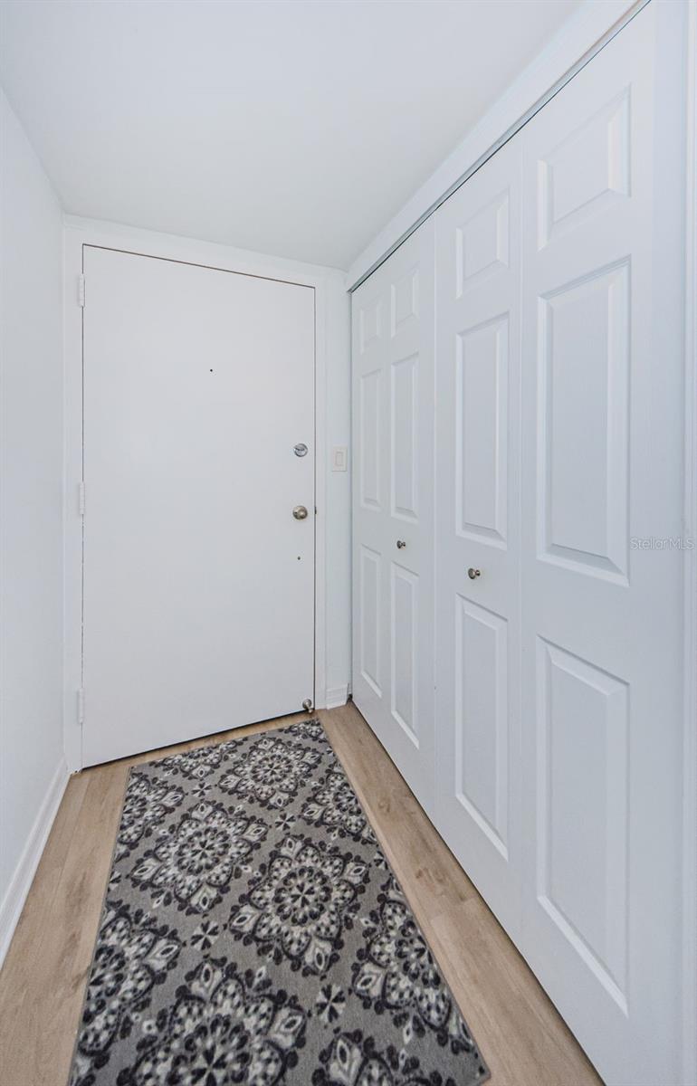 Image 37 of 66 For 800 Gulfview Boulevard 505