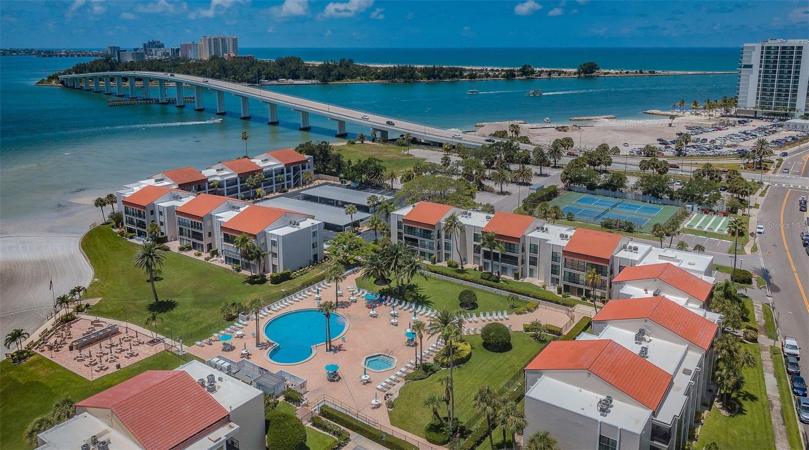 Image 48 of 66 For 800 Gulfview Boulevard 505