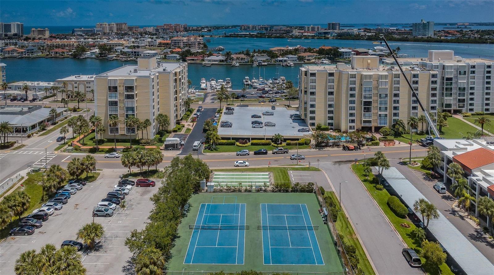 Image 50 of 66 For 800 Gulfview Boulevard 505