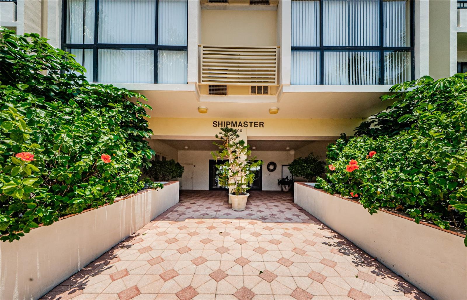 Image 62 of 66 For 800 Gulfview Boulevard 505